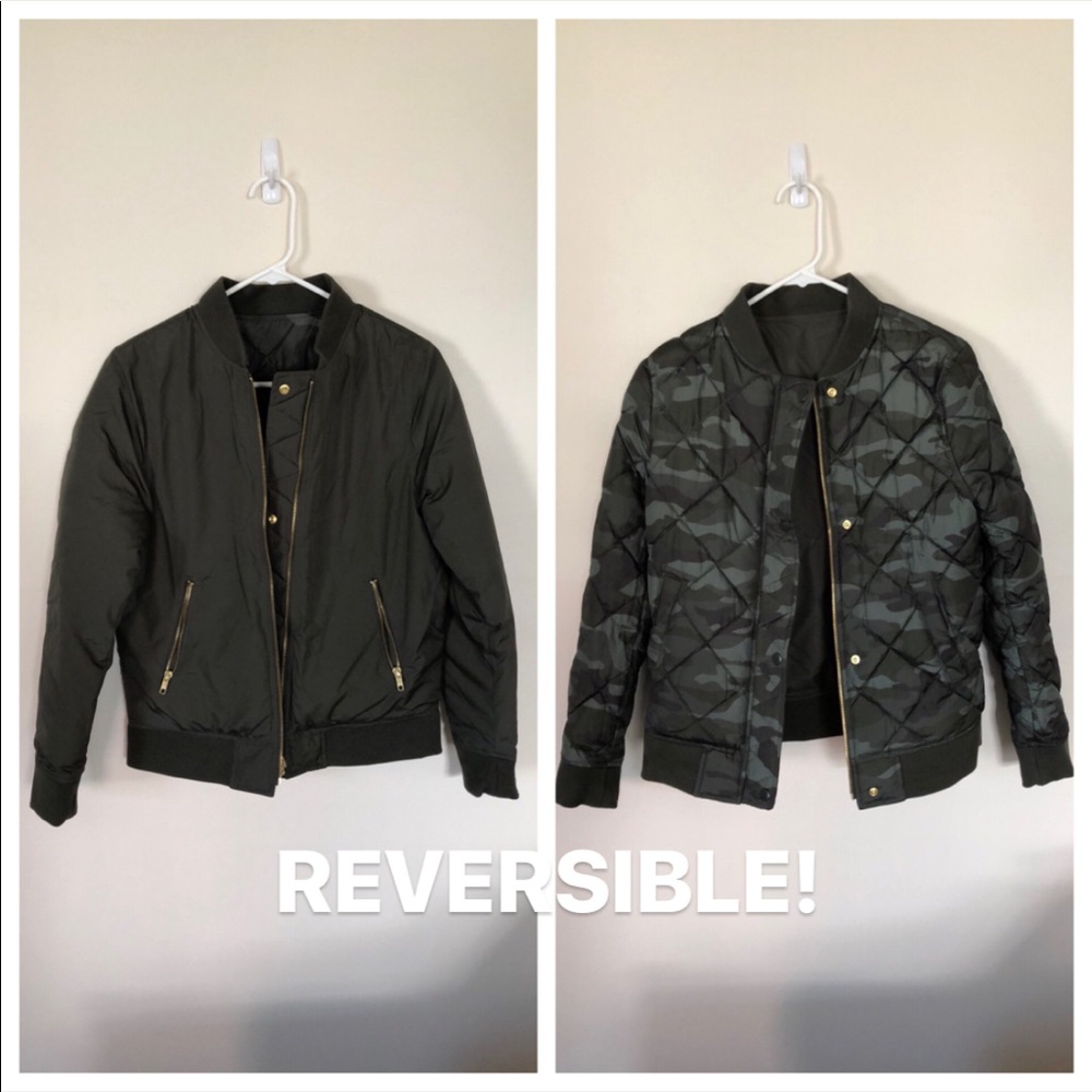 Reversible bomber jacket green and camouflage